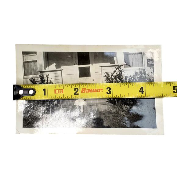 Vtg Cute Young Girl Toddler Posing on Steps Monochrome Photography Found - Picture 4 of 4